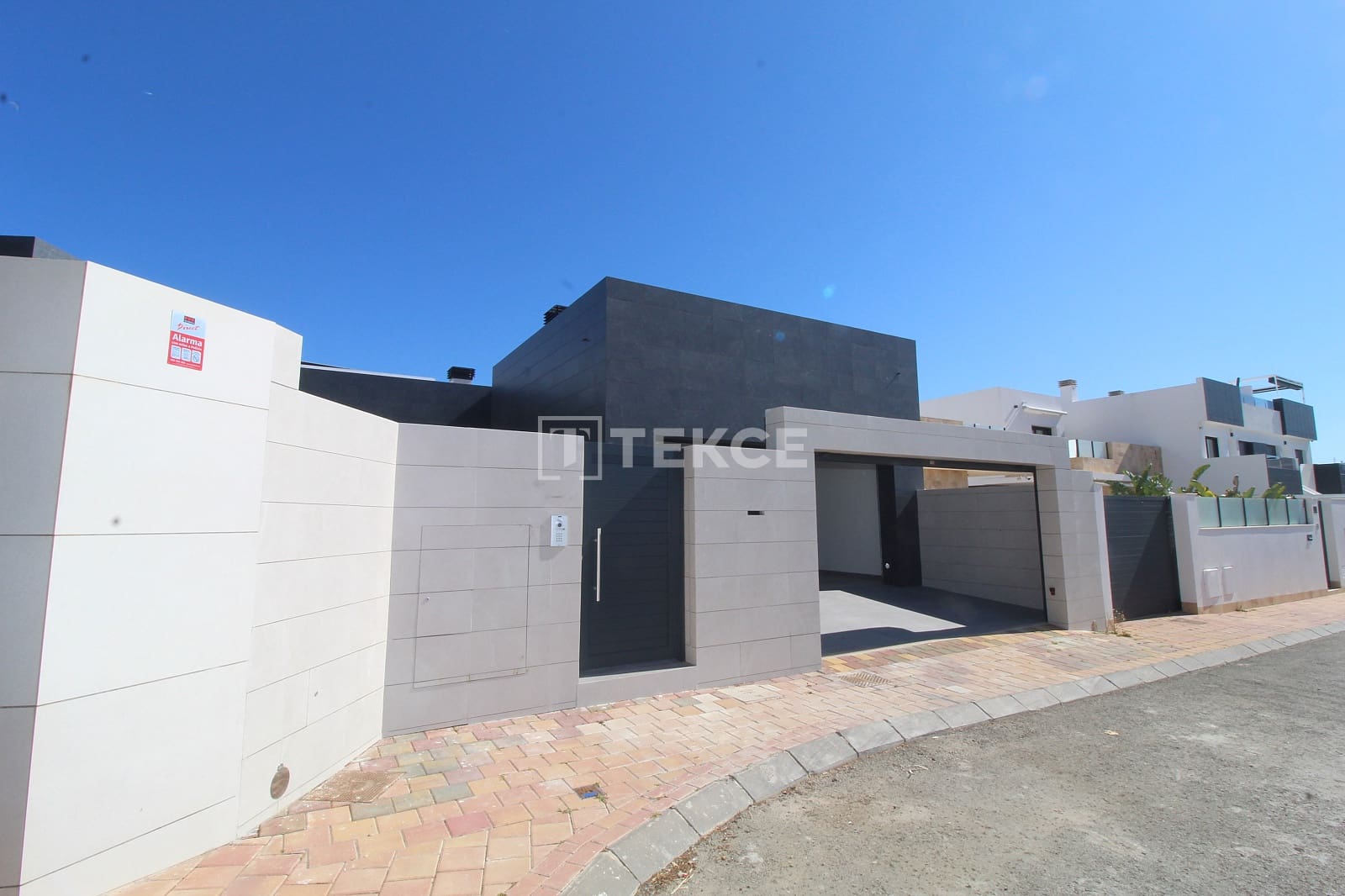 5 quarto Moradia para venda em San Pedro del Pinatar com piscina - 1 300 000 € (Ref: 9636102)