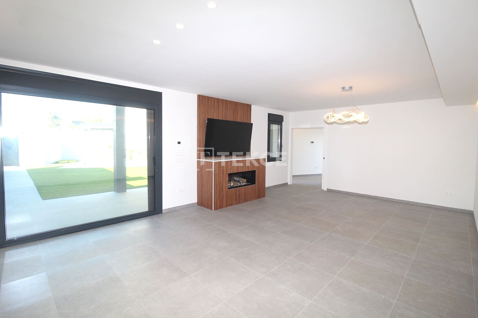 5 quarto Moradia para venda em San Pedro del Pinatar com piscina - 1 300 000 € (Ref: 9636102)