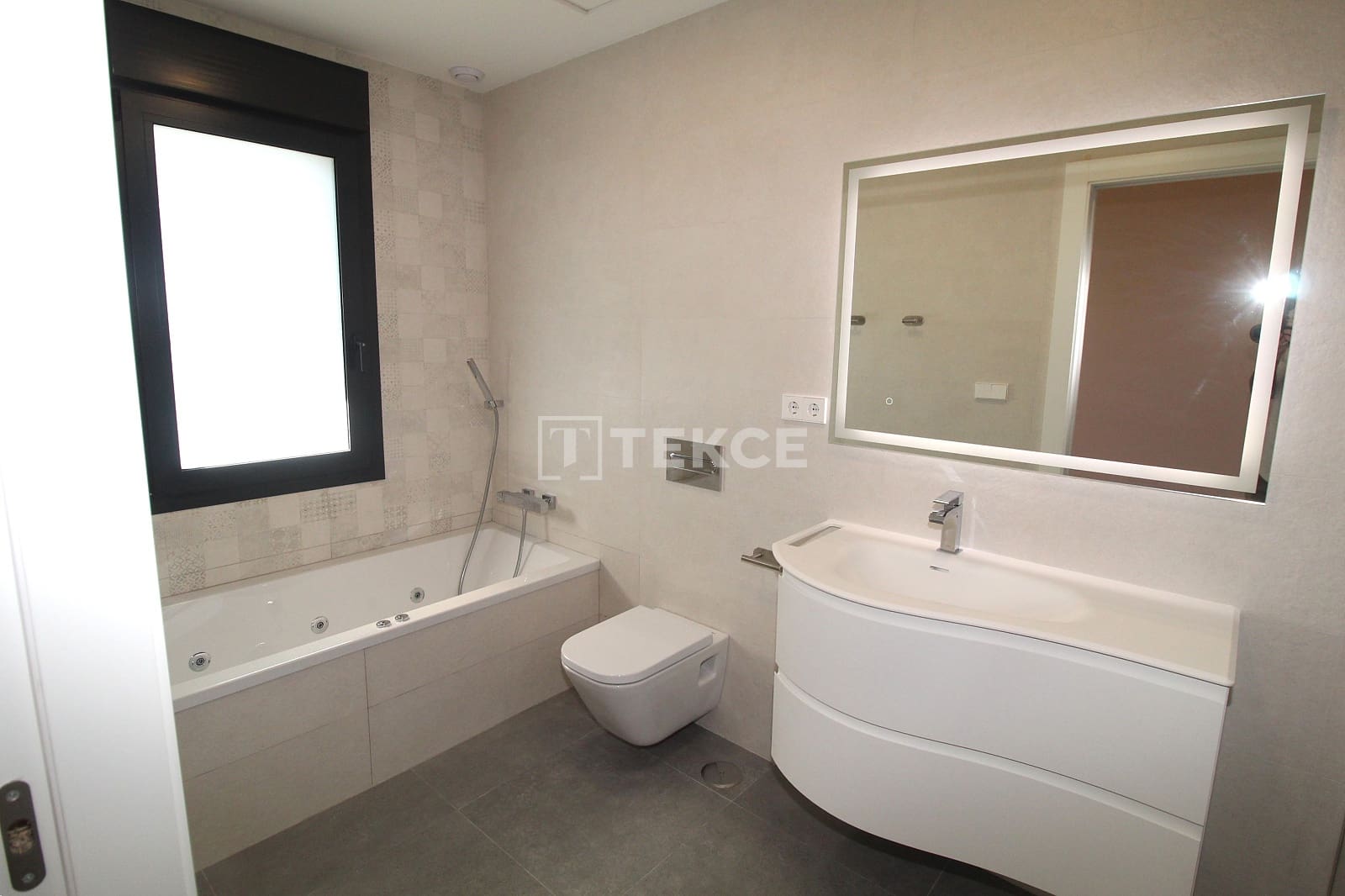 5 quarto Moradia para venda em San Pedro del Pinatar com piscina - 1 300 000 € (Ref: 9636102)