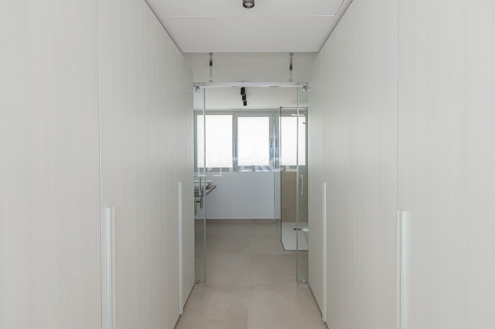 2 Zimmer Wohnung zu verkaufen in Benalmadena mit Pool - 501.000 € (Ref: 9643577)