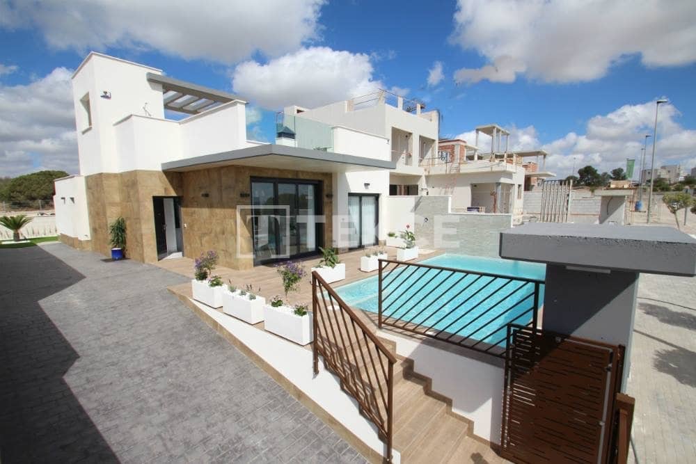 3 chambre Villa/Maison à vendre à La Manga del Mar Menor avec piscine - 595 000 € (Ref: 9714286)