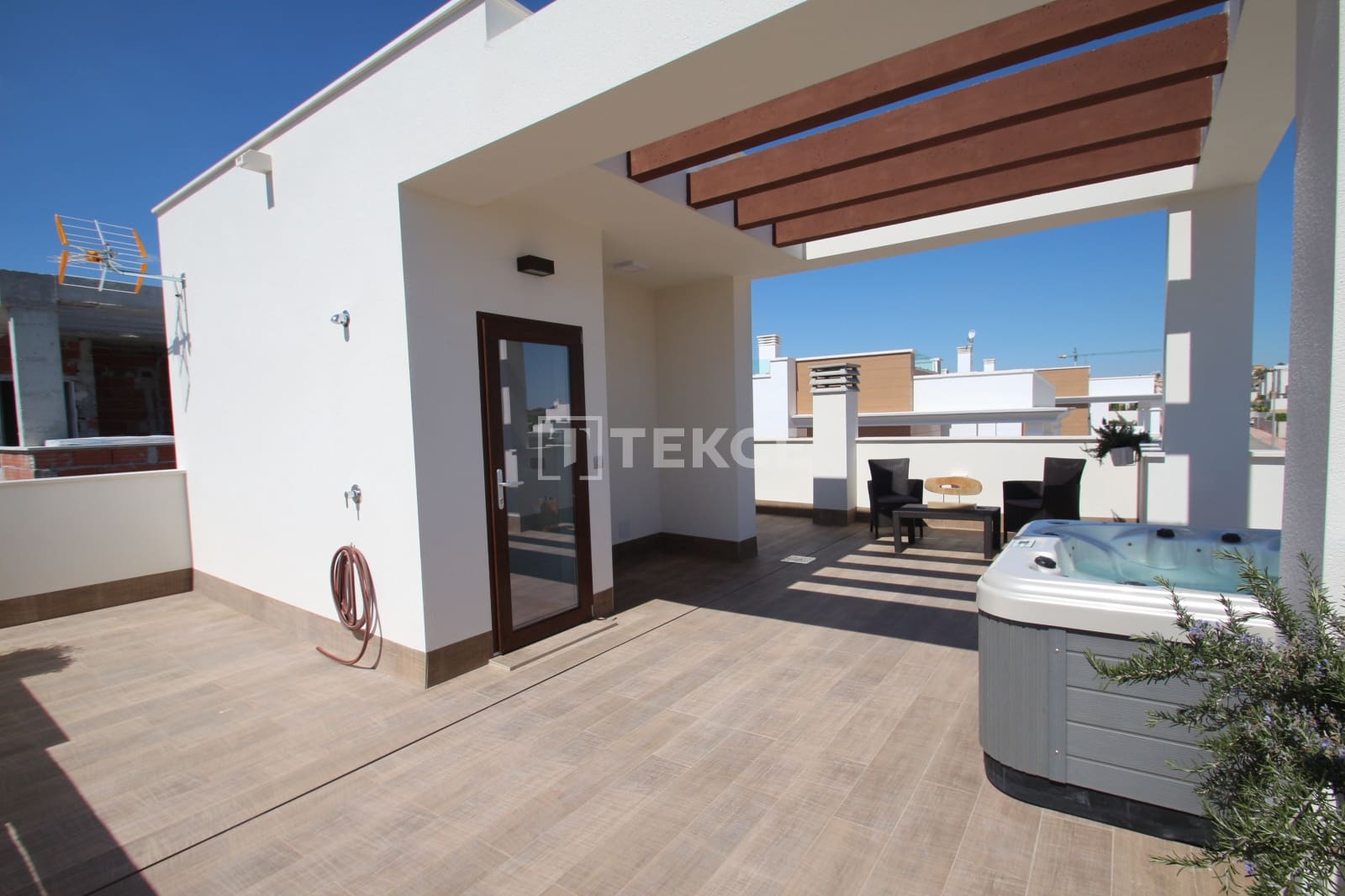 3 chambre Villa/Maison à vendre à La Manga del Mar Menor avec piscine - 595 000 € (Ref: 9714286)
