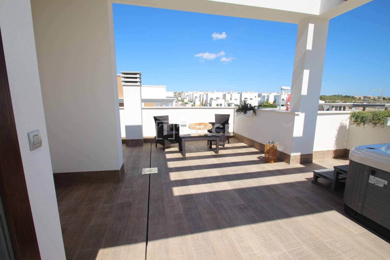 3 chambre Villa/Maison à vendre à La Manga del Mar Menor avec piscine - 595 000 € (Ref: 9714286)