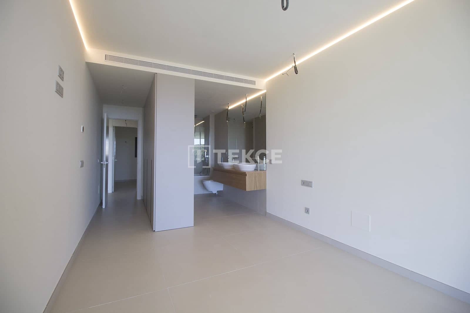 2 slaapkamer Flat te koop in Fuengirola met zwembad - € 625.000 (Ref: 9719128)