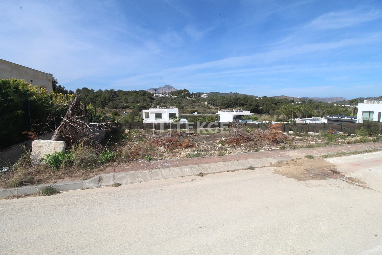 4 bedroom Villa for sale in Arenal with pool - € 1,425,000 (Ref: 9719137)