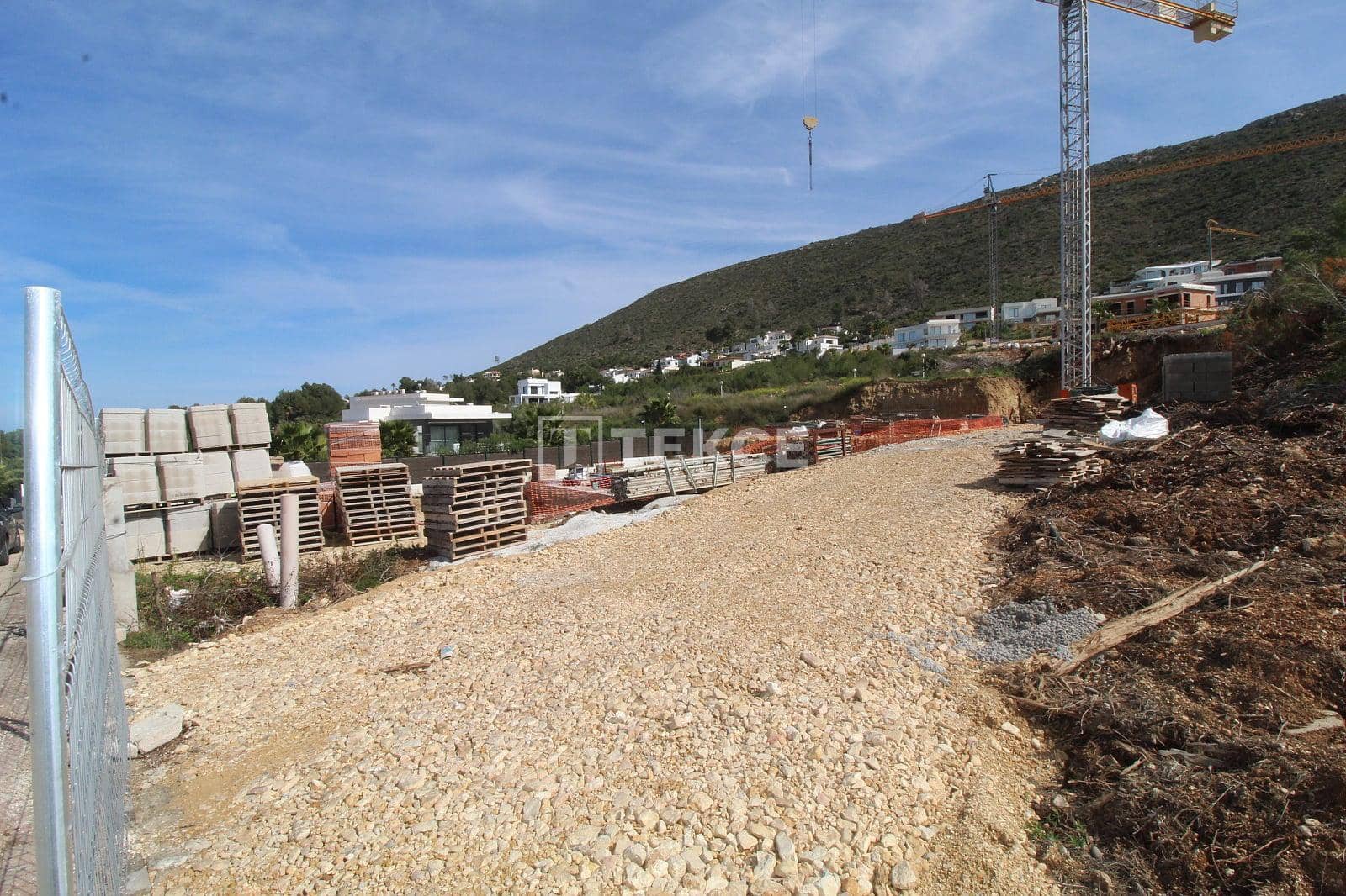 4 bedroom Villa for sale in Arenal with pool - € 1,425,000 (Ref: 9719137)