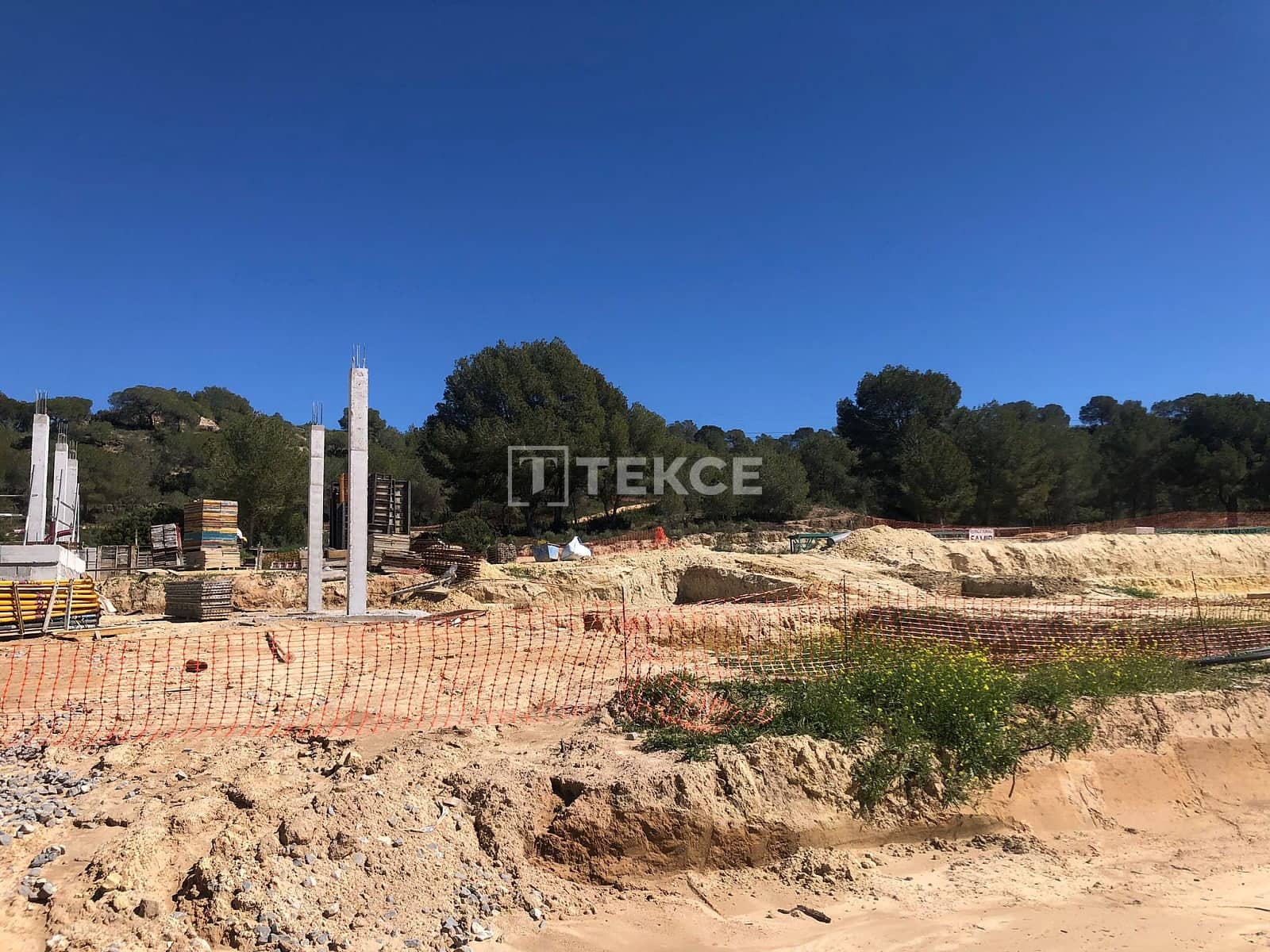 4 bedroom Villa for sale in San Miguel de Salinas with pool - € 1,575,000 (Ref: 9719139)