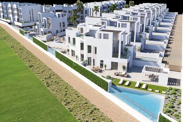 Chalet de 3 habitaciones en Los Alcázares en venta con piscina - 455.000 € (Ref: 9719144)