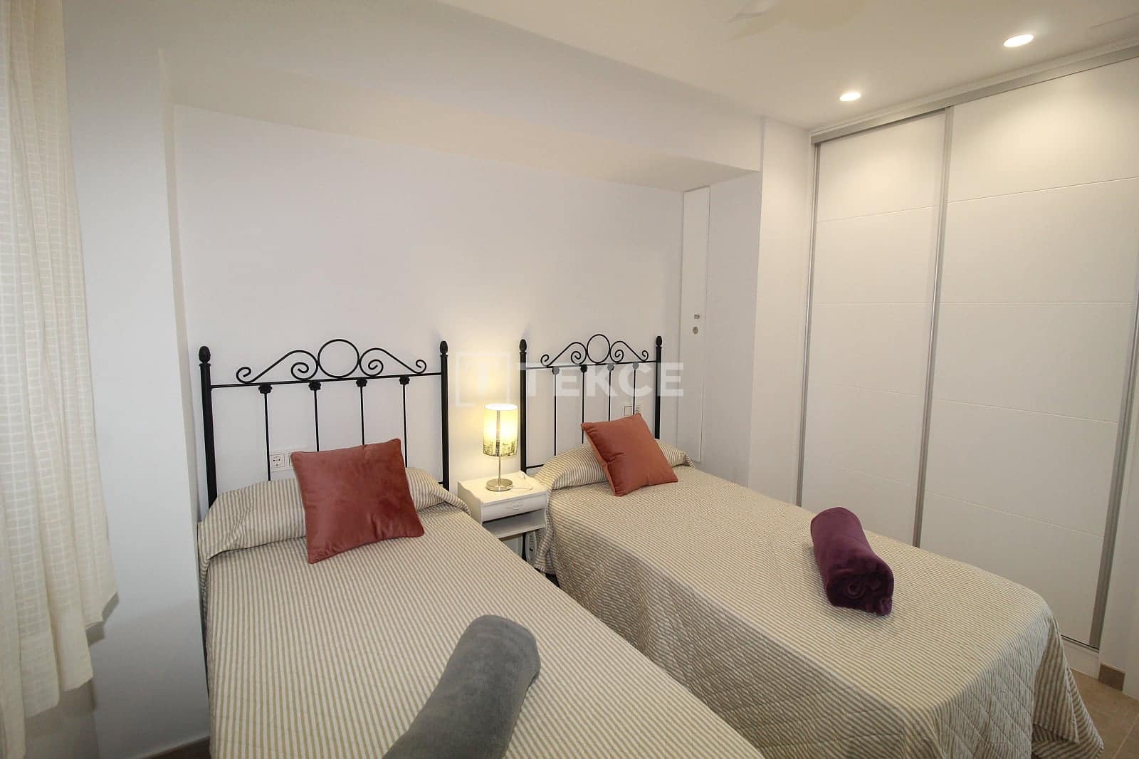 2 bedroom Flat for sale in Orihuela Costa - € 285,000 (Ref: 9744010)