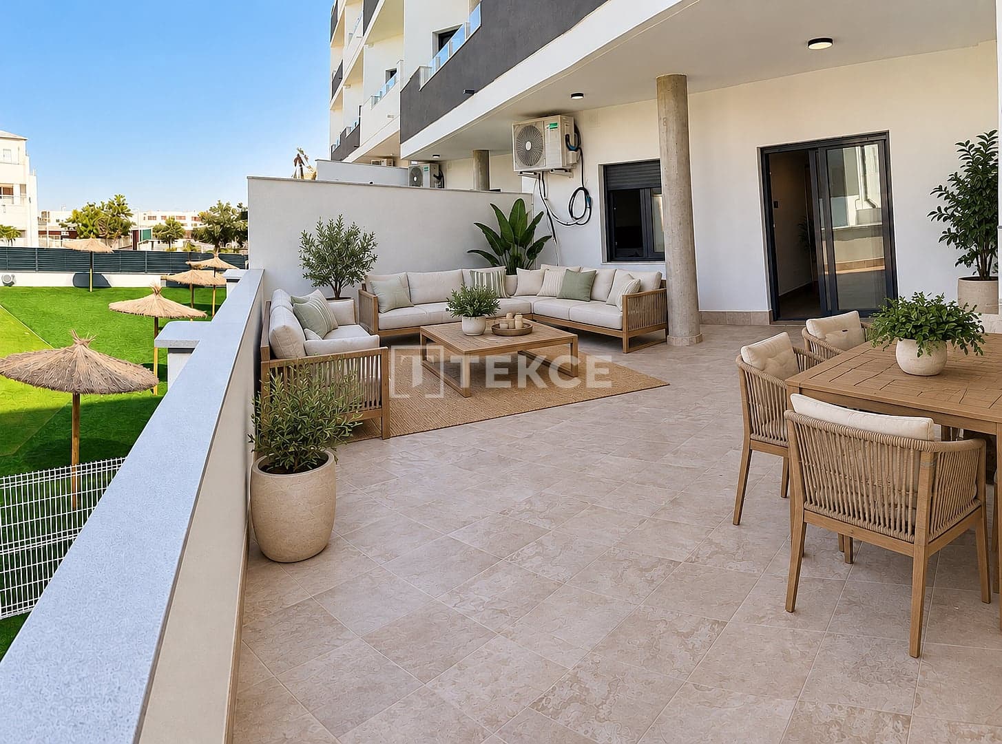 3 bedroom Flat for sale in Los Altos with pool - € 260,000 (Ref: 9744012)