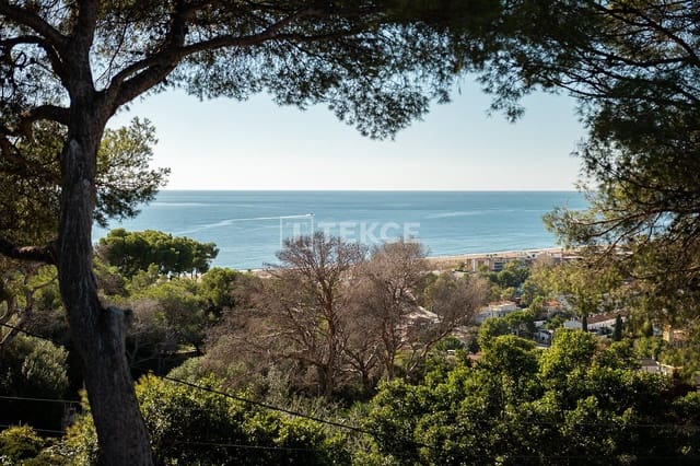 5 sypialnia Willa na sprzedaż w Castelldefels z basenem - 2 420 000 € (Ref: 9770178)