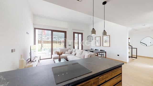 5 sypialnia Willa na sprzedaż w Golf Bahía, Finestrat z basenem - 820 000 € (Ref: 9803997)