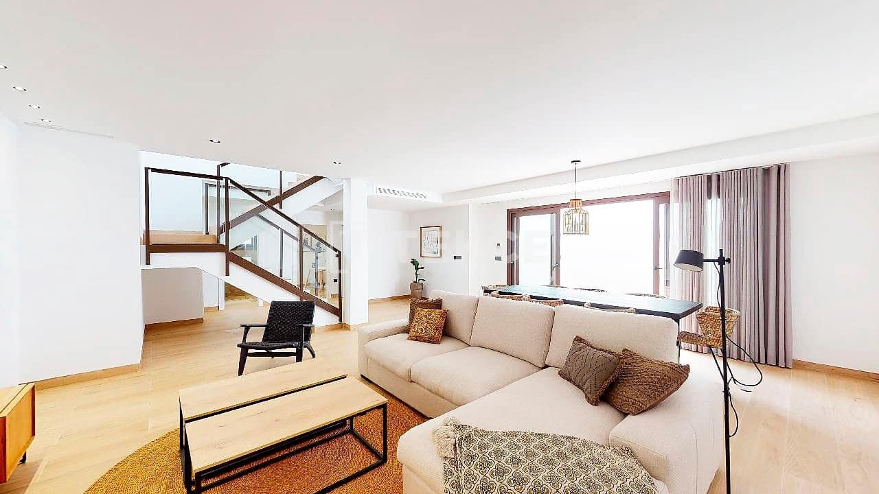 5 sypialnia Willa na sprzedaż w Finestrat z basenem - 820 000 € (Ref: 9803997)