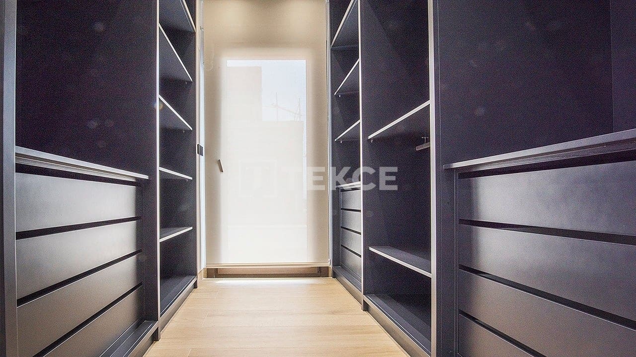 5 sypialnia Willa na sprzedaż w Finestrat z basenem - 820 000 € (Ref: 9803997)