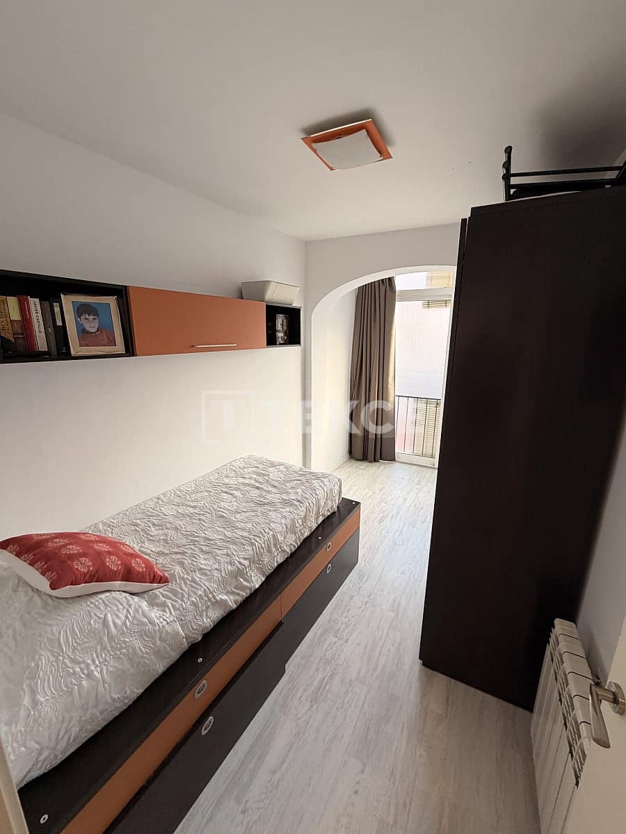3 makuuhuone Asunto myytävänä paikassa Sitges - 375 000 € (Ref: 9810952)