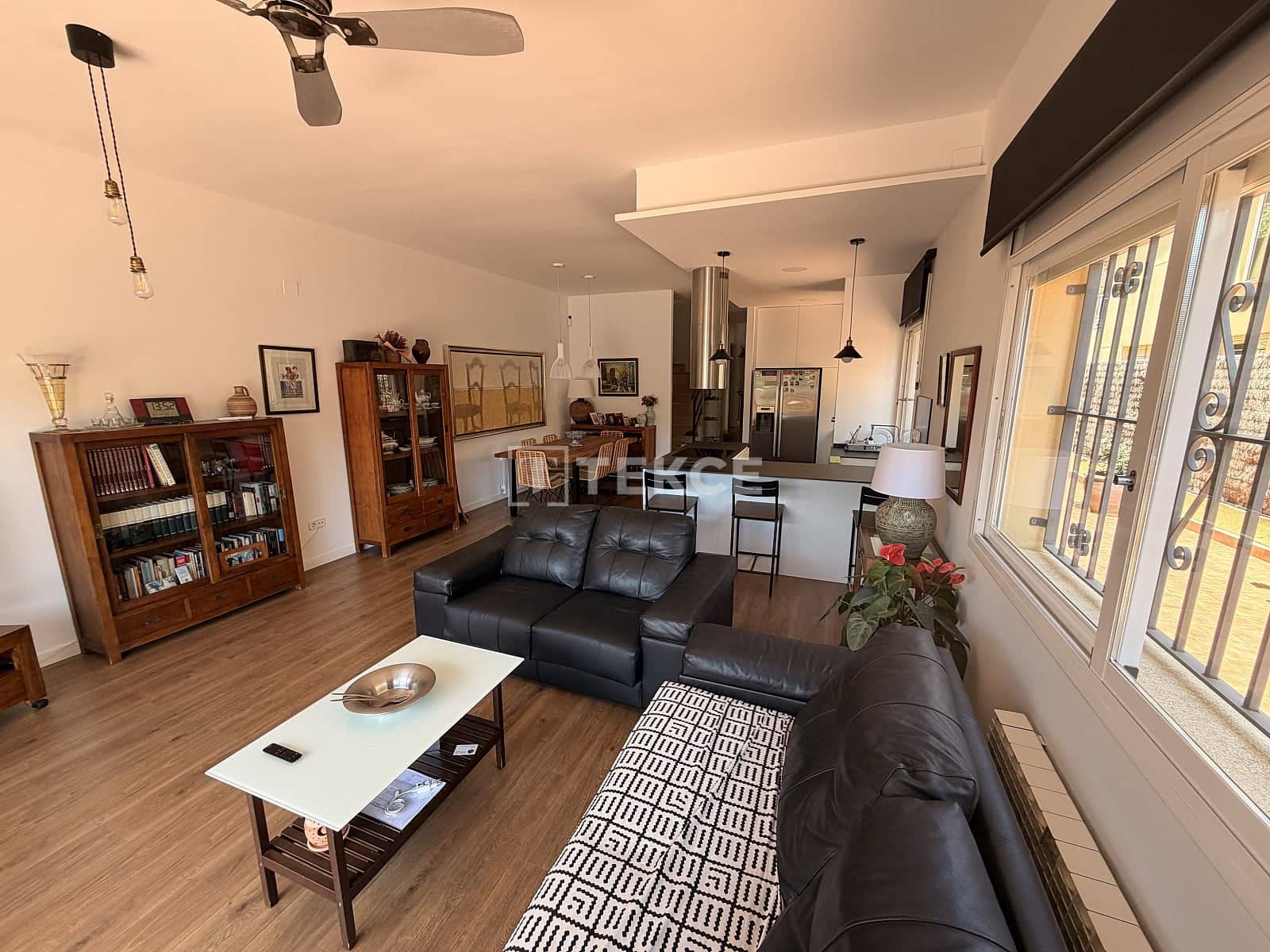 4 slaapkamer Villa te koop in Garraf met zwembad - € 875.000 (Ref: 9815376)
