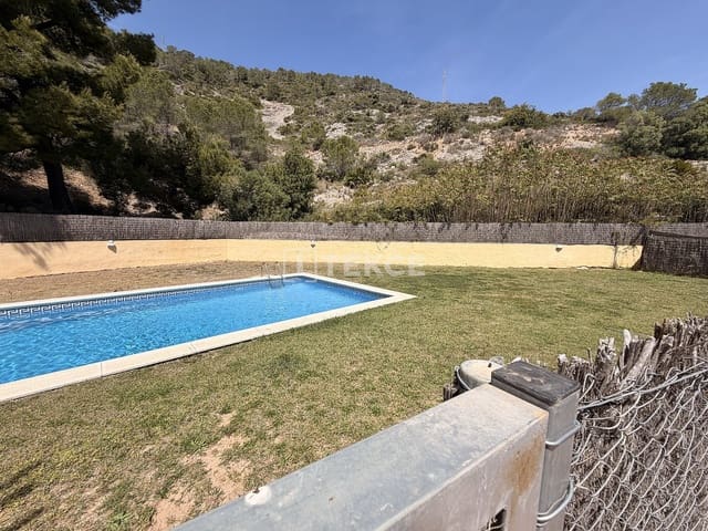 4 slaapkamer Villa te koop in Garraf, Sitges met zwembad - € 875.000 (Ref: 9815376)