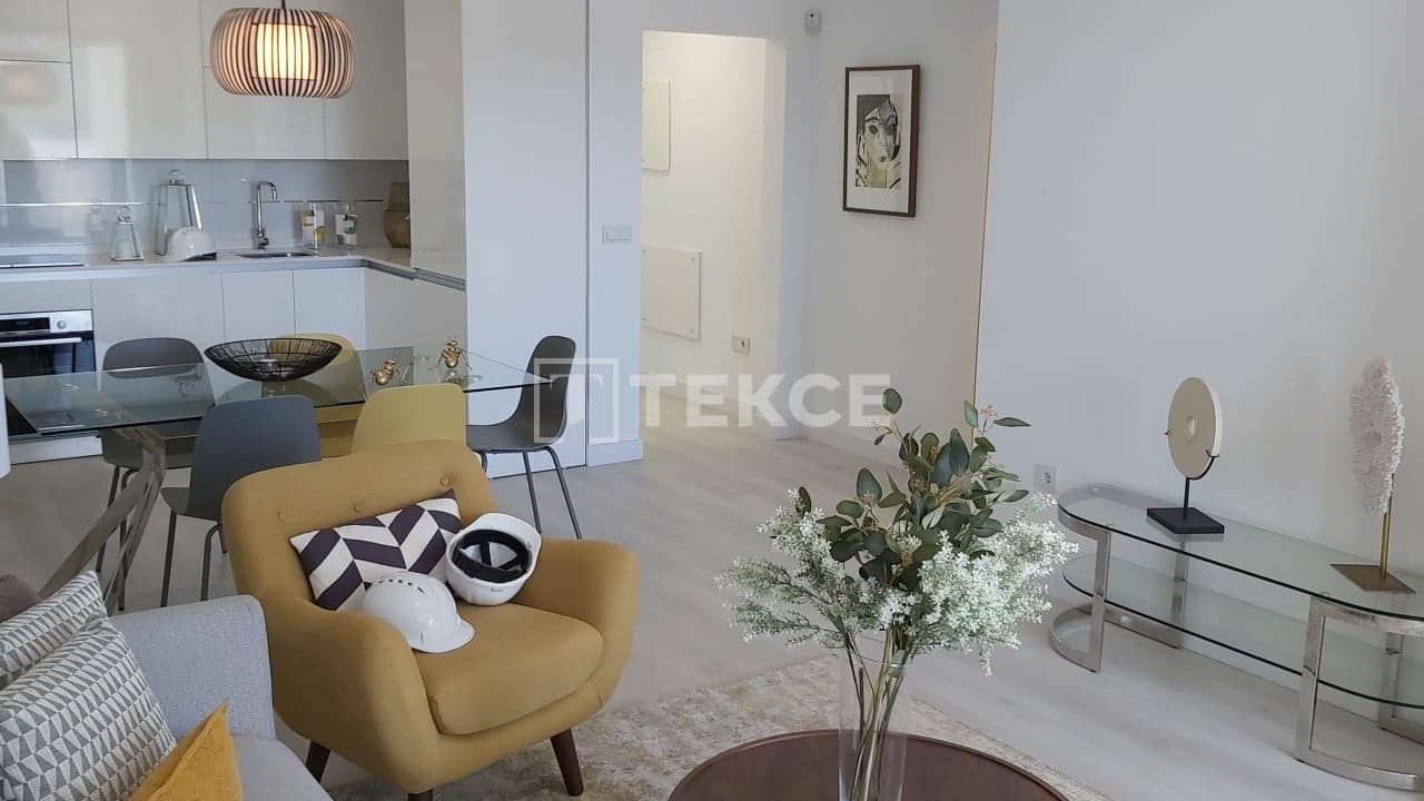 Piso de 1 habitación en Las Lagunas de Mijas en venta con piscina - 325.000 € (Ref: 9832065)