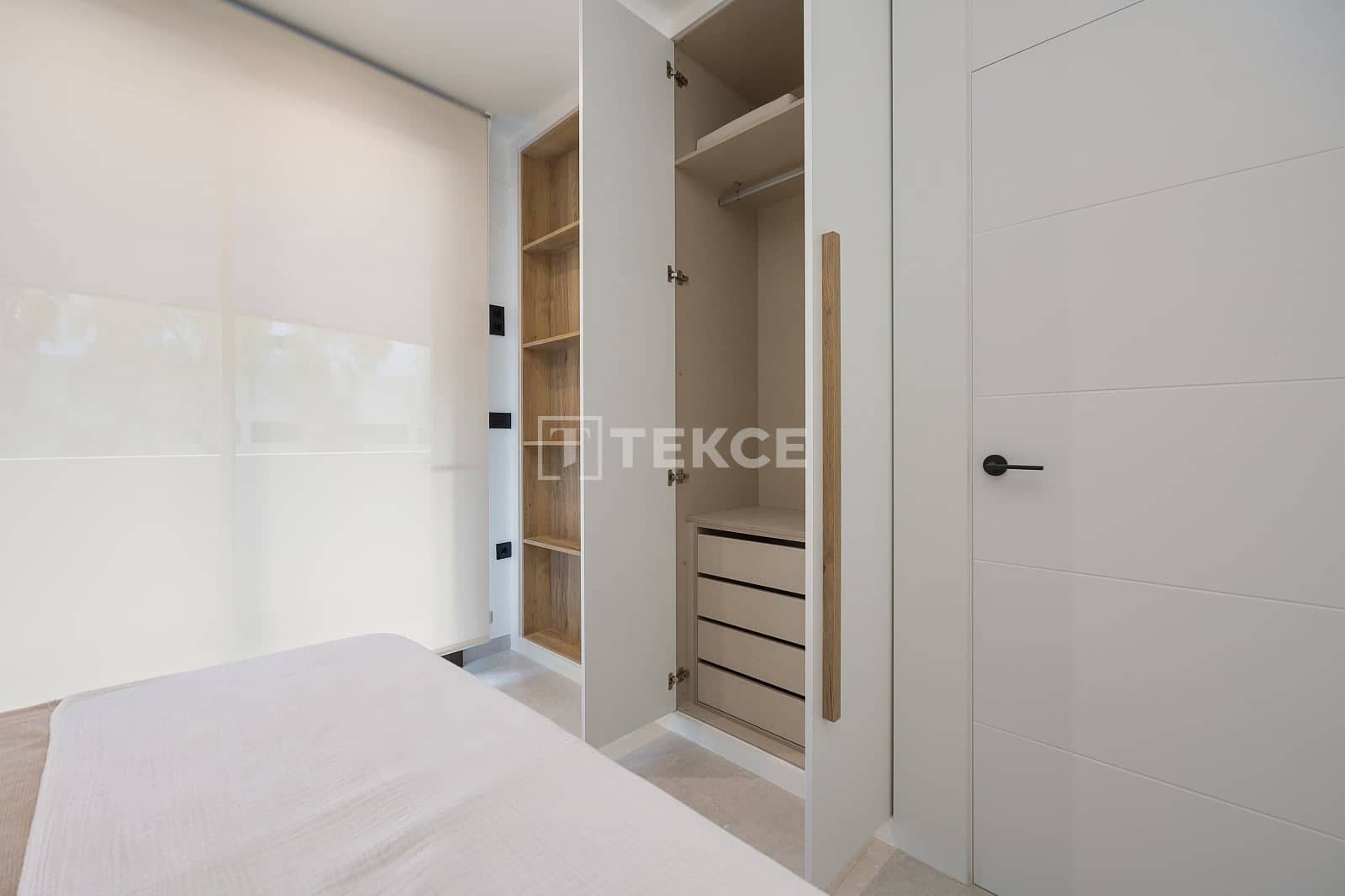 2 Zimmer Wohnung zu verkaufen in Guardamar del Segura mit Pool - 245.000 € (Ref: 9833130)