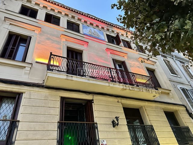 20 soveværelse Erhverv til salg i El Masnou - € 4.500.000 (Ref: 9841980)
