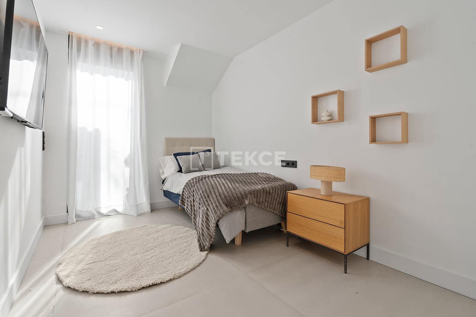 5 soverom Leilighet til salgs i El Paraiso med svømmebasseng - € 1 040 000 (Ref: 9850781)
