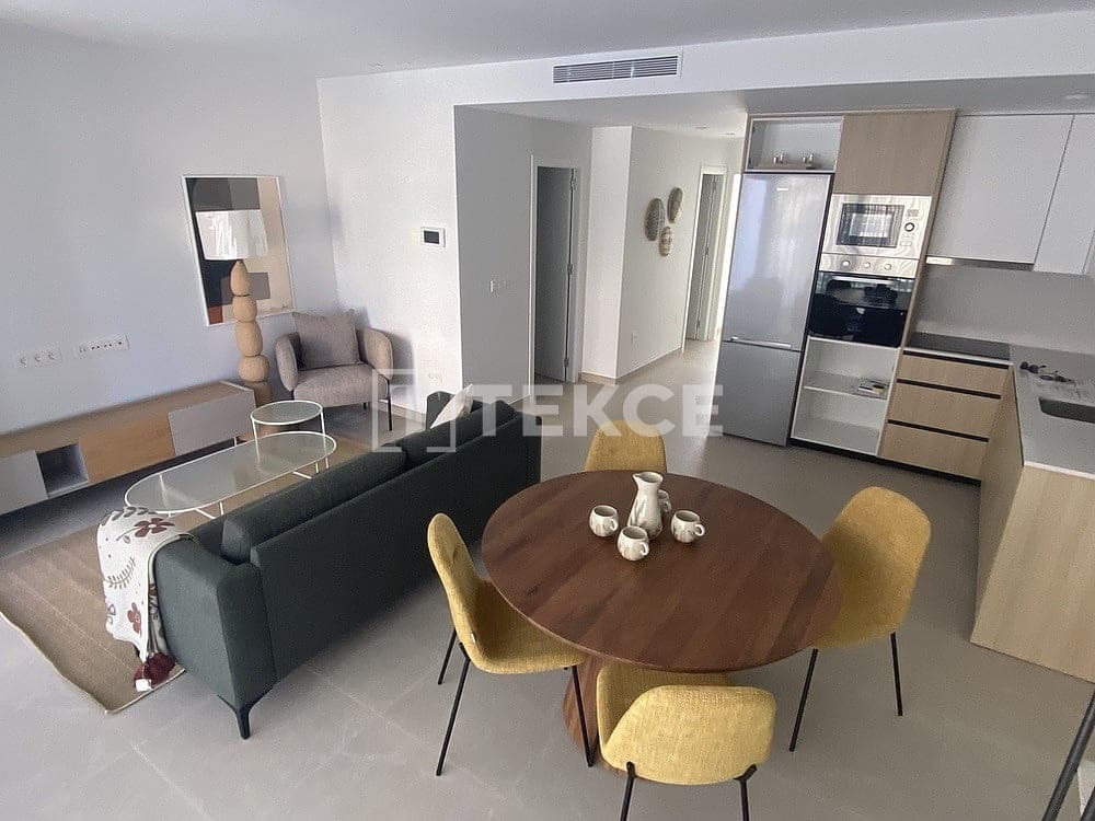 2 bedroom Flat for sale in San Pedro del Pinatar with pool - € 330,000 (Ref: 9872838)