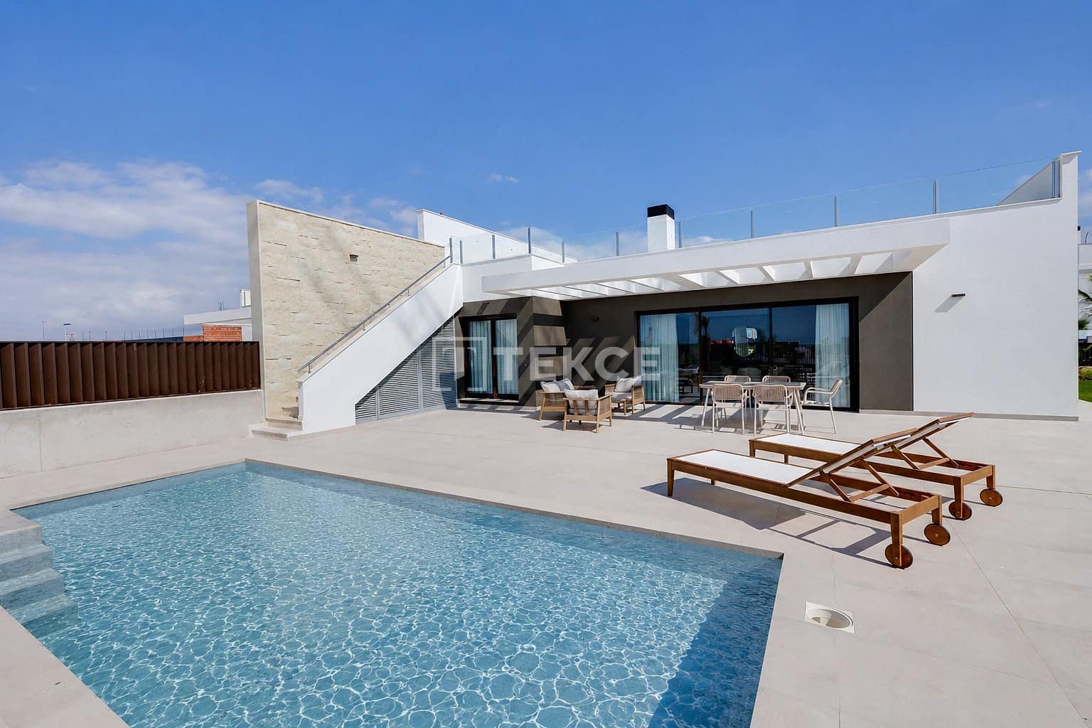 3 bedroom Villa for sale in Muchamiel / Mutxamel with pool - € 570,000 (Ref: 9915114)