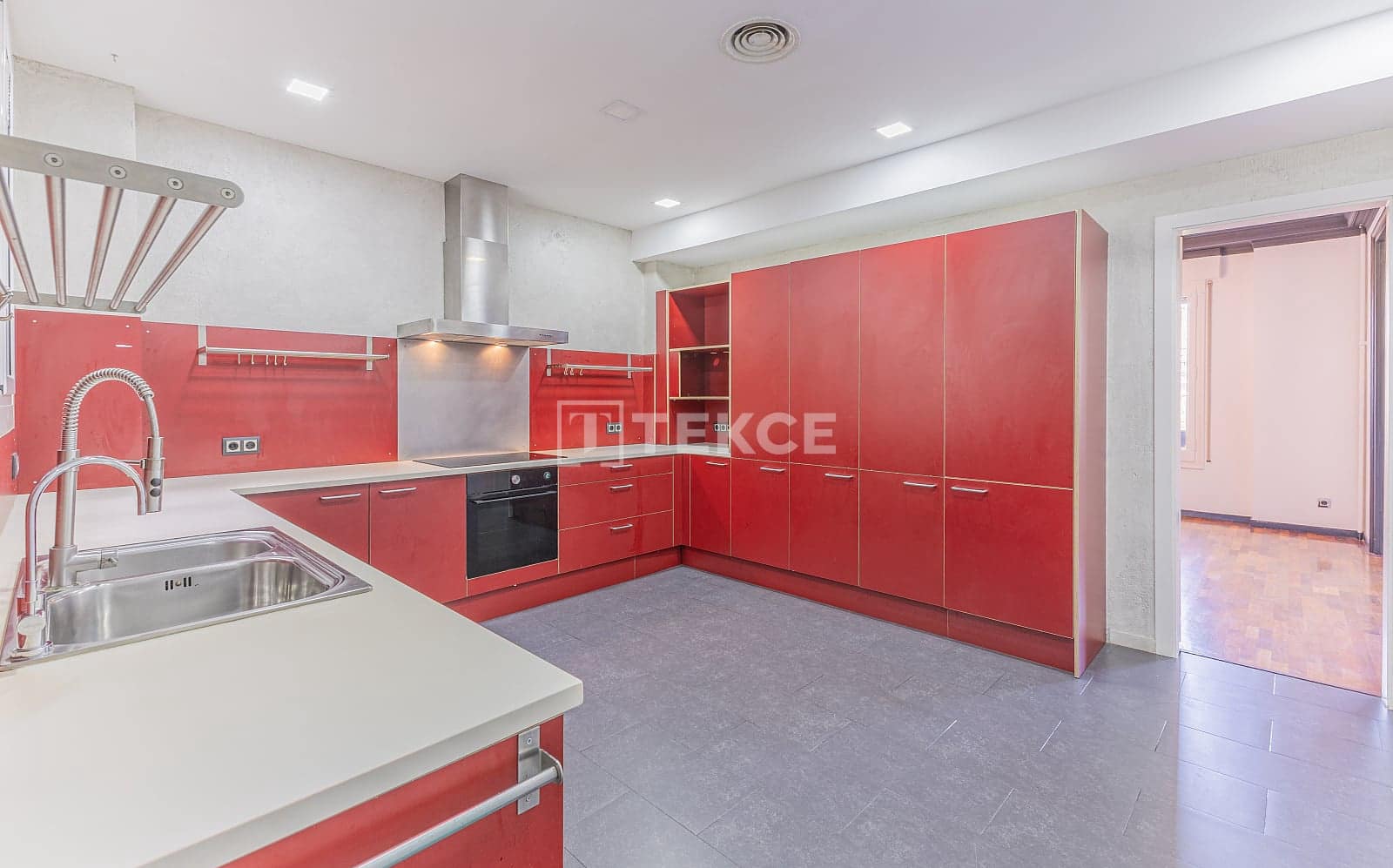 5 soveværelse Lejlighed til salg i Barcelona by - € 1.390.000 (Ref: 9919183)
