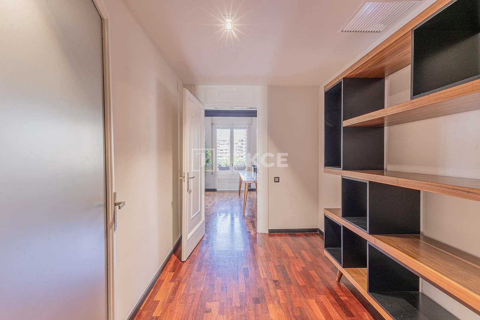 5 soveværelse Lejlighed til salg i Barcelona by - € 1.390.000 (Ref: 9919183)