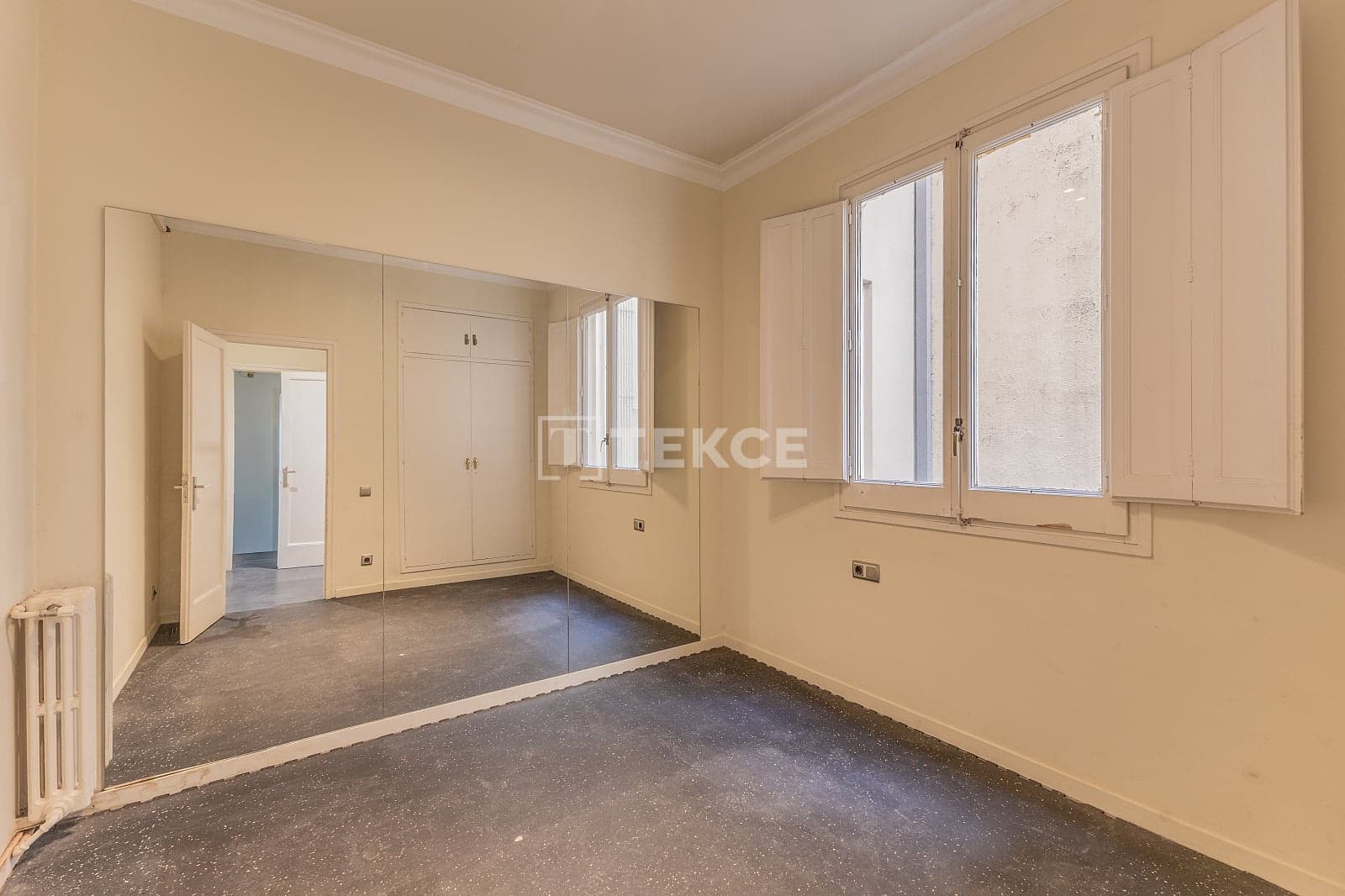 5 soveværelse Lejlighed til salg i Barcelona by - € 1.390.000 (Ref: 9919183)