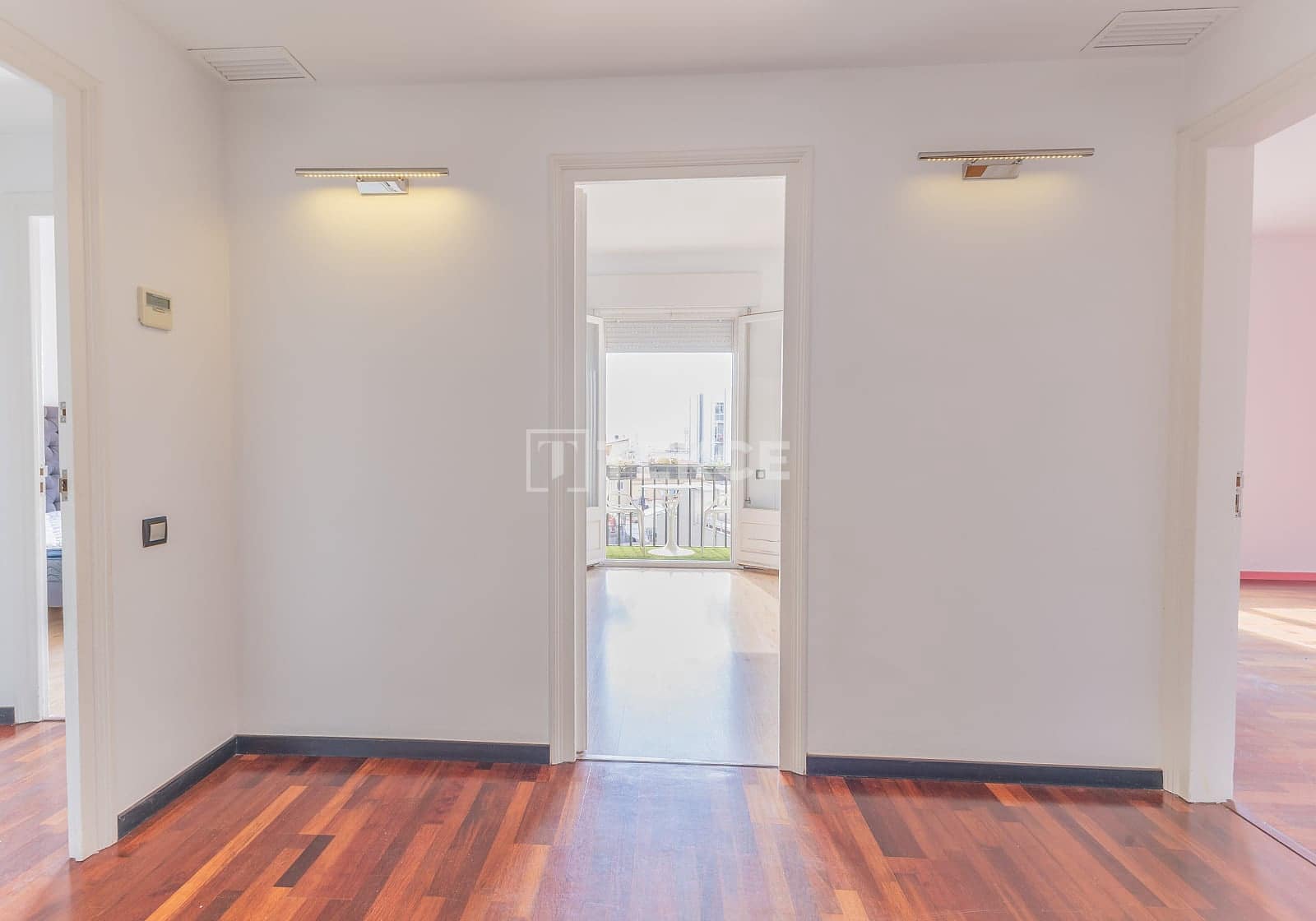 5 soveværelse Lejlighed til salg i Barcelona by - € 1.390.000 (Ref: 9919183)
