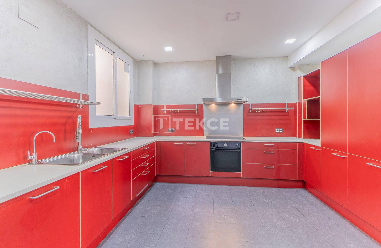 5 soveværelse Lejlighed til salg i Barcelona by - € 1.390.000 (Ref: 9919183)