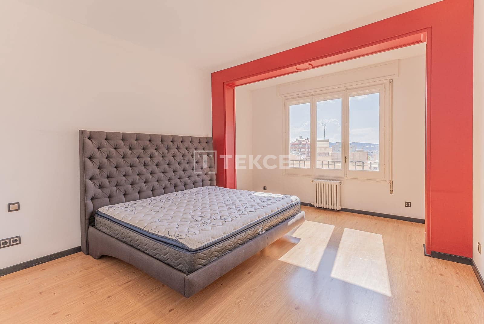 5 soveværelse Lejlighed til salg i Barcelona by - € 1.390.000 (Ref: 9919183)