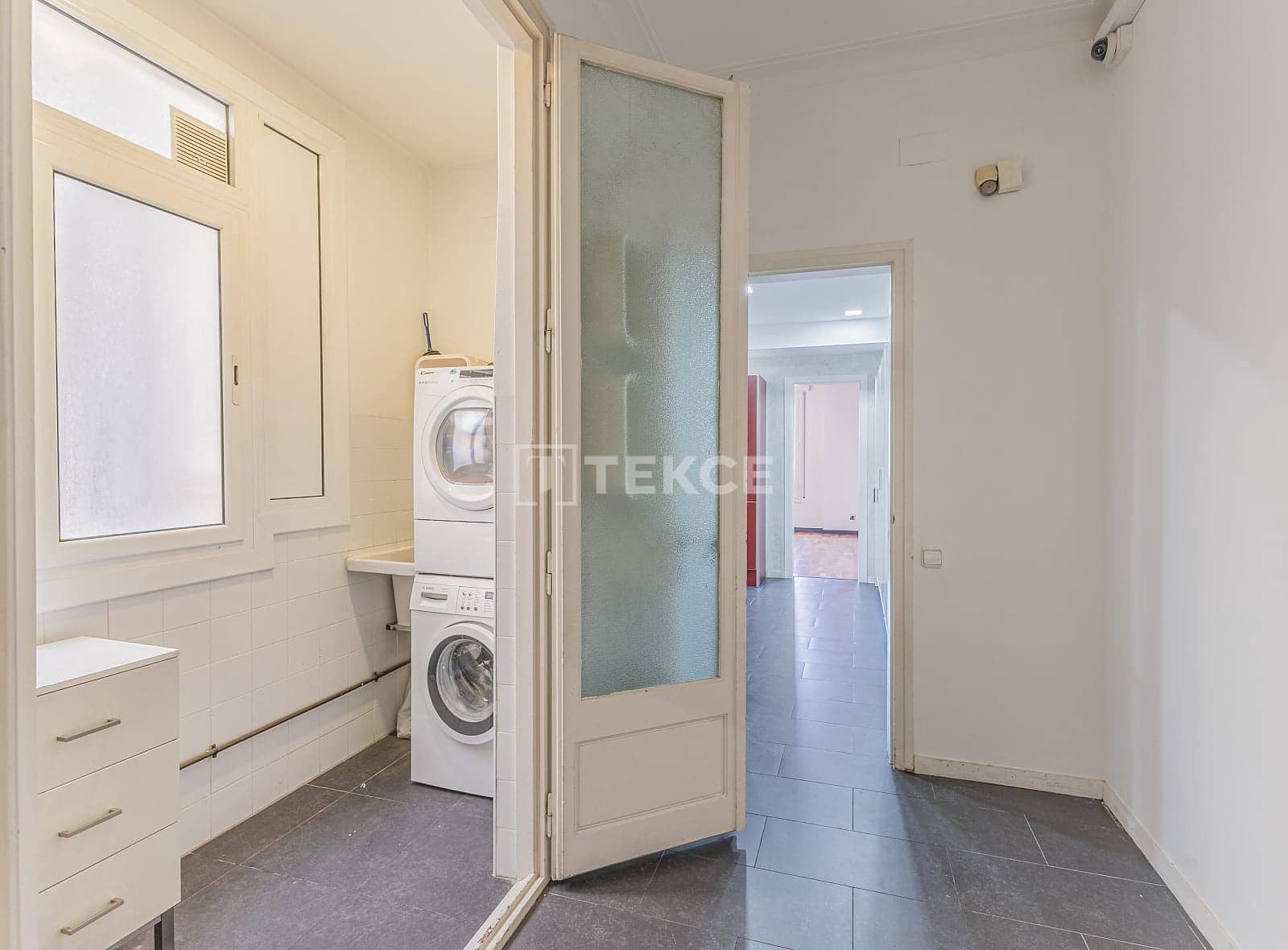 5 soveværelse Lejlighed til salg i Barcelona by - € 1.390.000 (Ref: 9919183)