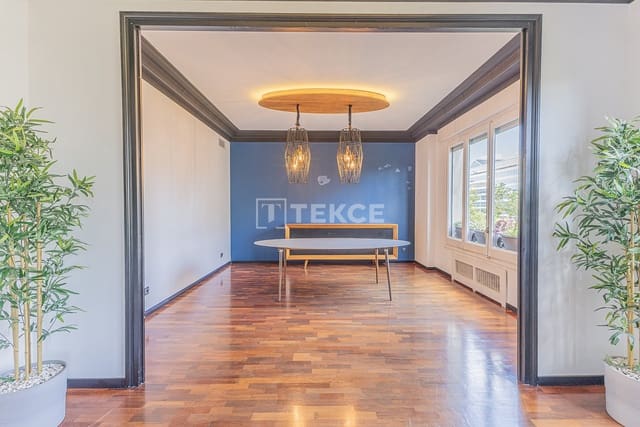5 soveværelse Lejlighed til salg i Sant Gervasi - La Bonanova, Barcelona by - € 1.390.000 (Ref: 9919183)