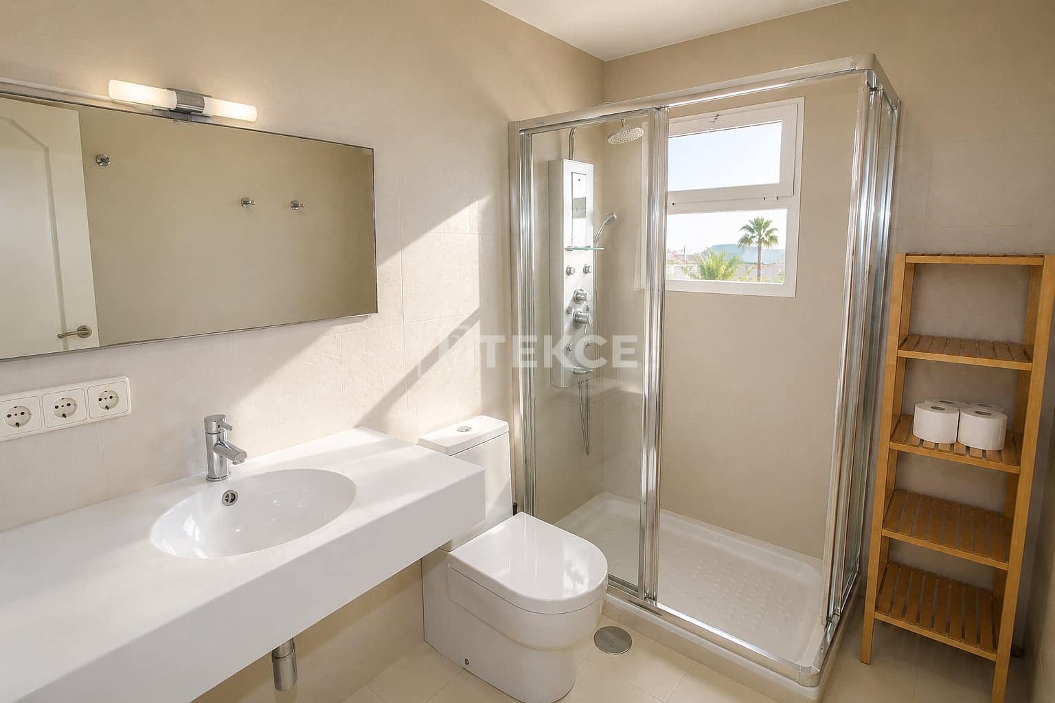 5 sovrum Villa till salu i La Zenia med pool - 1 295 000 € (Ref: 9919187)