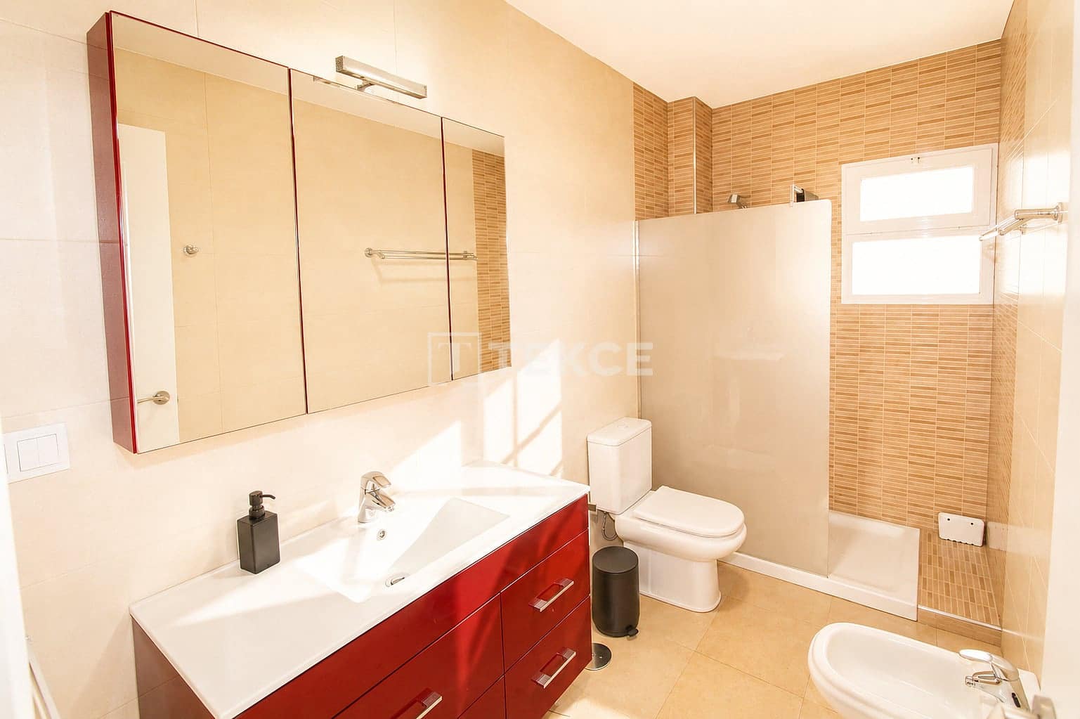5 sovrum Villa till salu i La Zenia med pool - 1 295 000 € (Ref: 9919187)
