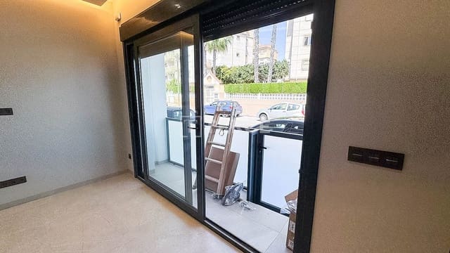 1 makuuhuone Asunto myytävänä paikassa Torrevieja - 160 000 € (Ref: 9921547)