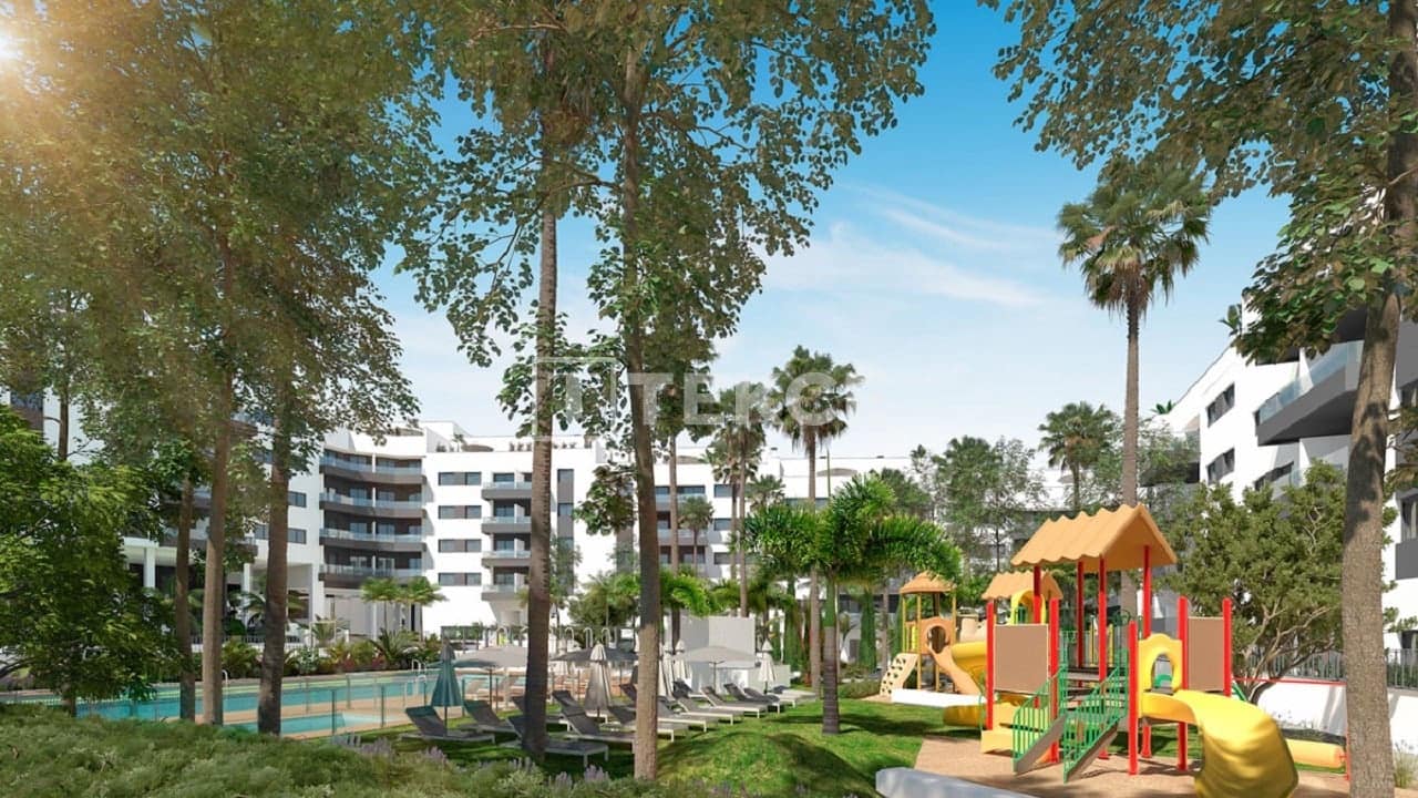 2 quarto Apartamento para venda em Las Lagunas de Mijas com piscina - 395 000 € (Ref: 9950874)