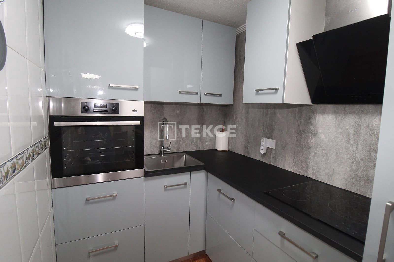 Piso de 3 habitaciones en Torrevieja en venta - 199.000 € (Ref: 9953610)