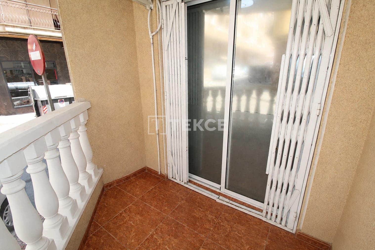 Piso de 3 habitaciones en Torrevieja en venta - 199.000 € (Ref: 9953610)