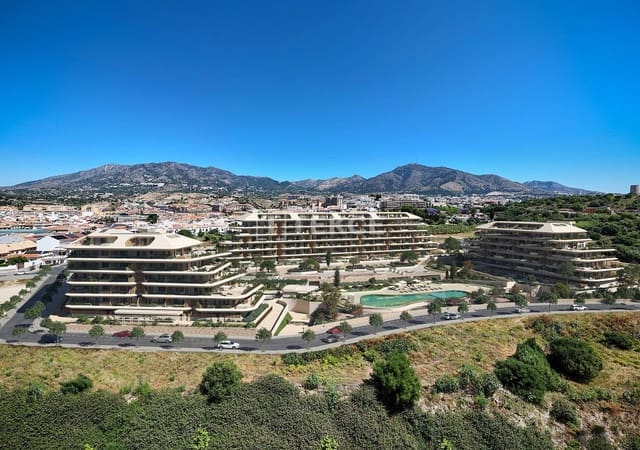 Piso de 2 habitaciones en Los Pacos, Fuengirola en venta con piscina - 563.000 € (Ref: 9954654)
