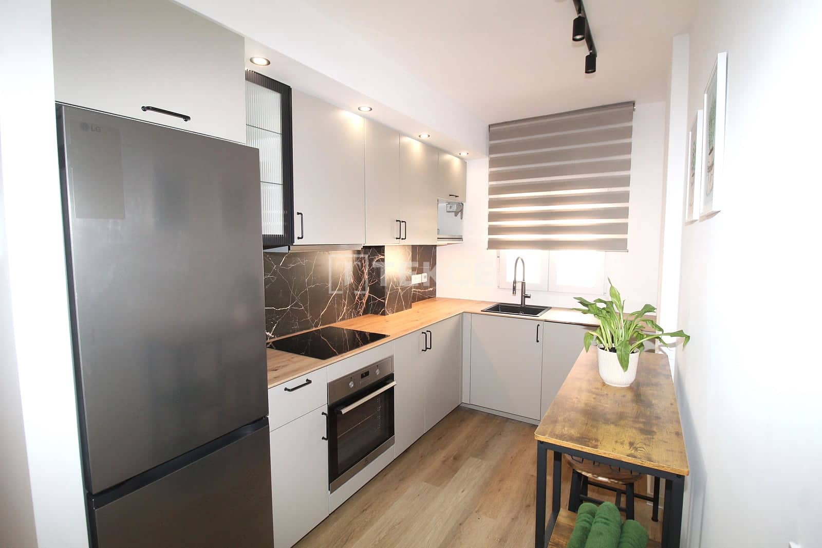 2 soveværelse Lejlighed til salg i Torrevieja - € 230.000 (Ref: 9984165)