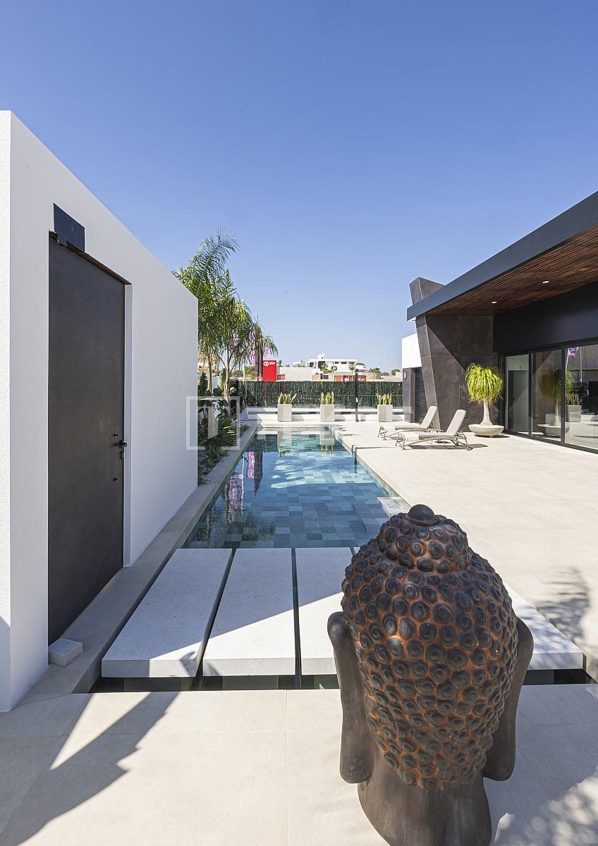 5 soverom Villa til salgs i Ciudad Quesada med svømmebasseng - € 1 100 000 (Ref: 9986222)