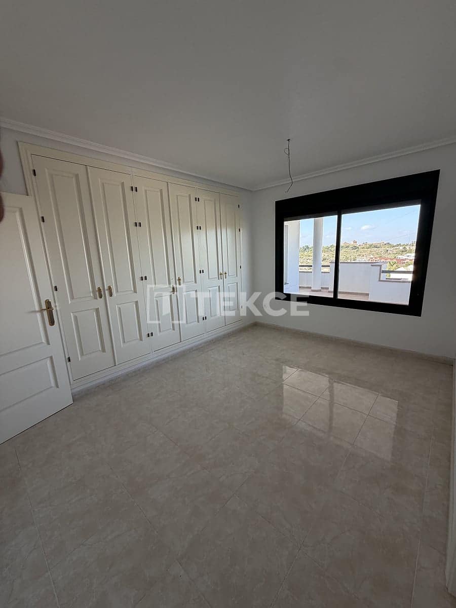 2 sypialnia Mieszkanie na sprzedaż w Dehesa de Campoamor z basenem - 299 000 € (Ref: 9993696)
