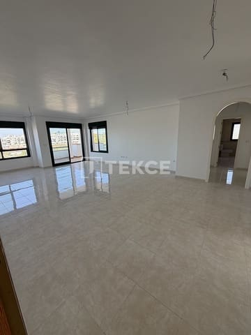 2 bedroom Flat for sale in Dehesa de Campoamor, Orihuela with pool - € 299,000 (Ref: 9993696)