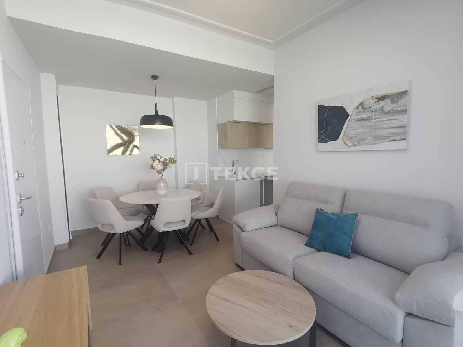 2 chambre Appartement à vendre à Torrevieja avec piscine - 459 000 € (Ref: 9997947)