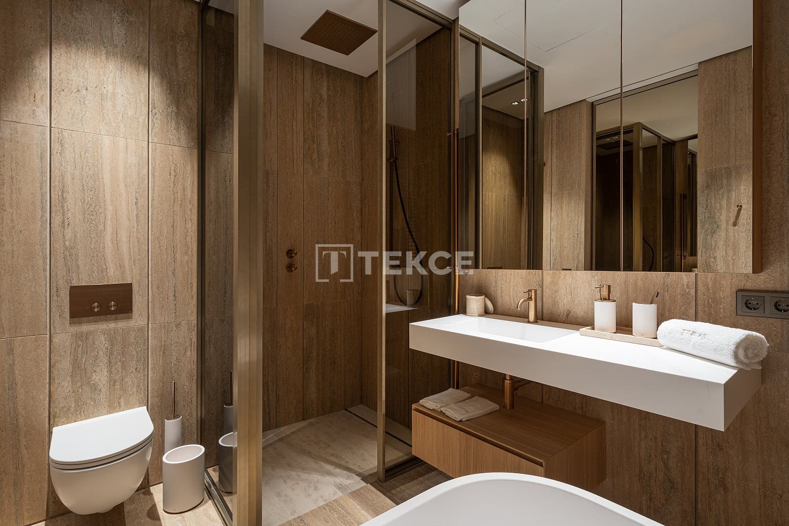4 makuuhuone Asunto myytävänä paikassa Estepona mukana uima-altaan - 4 150 000 € (Ref: 9997949)