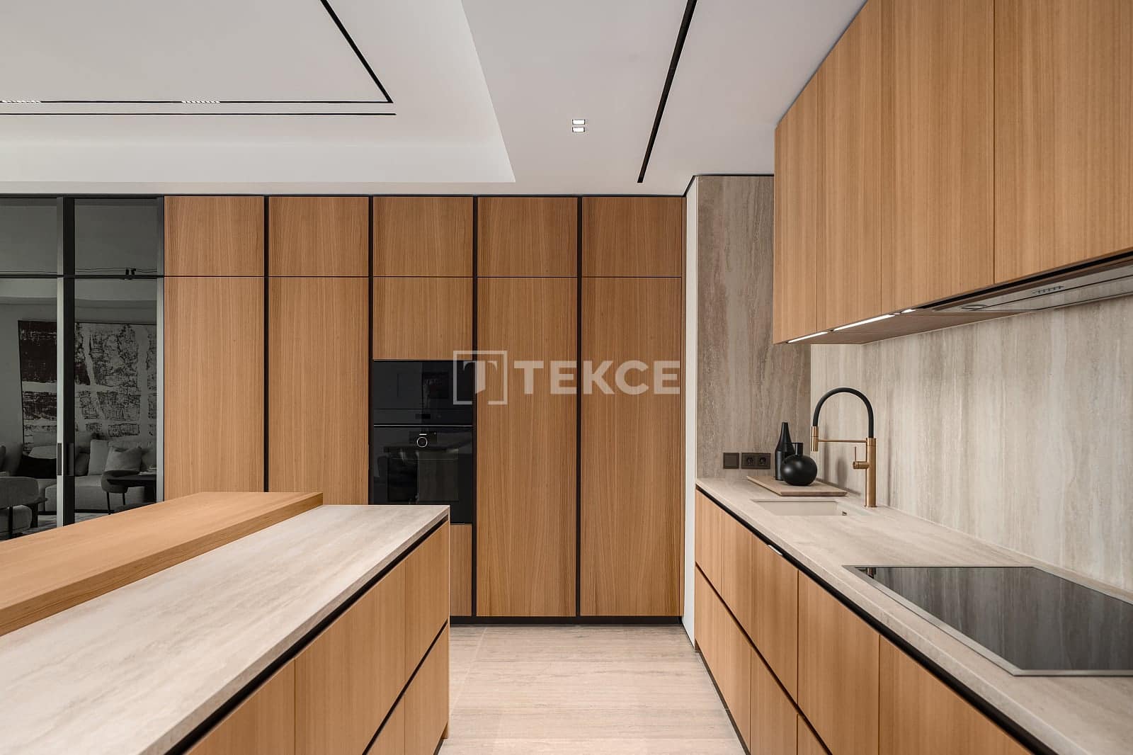 4 makuuhuone Asunto myytävänä paikassa Estepona mukana uima-altaan - 4 150 000 € (Ref: 9997949)