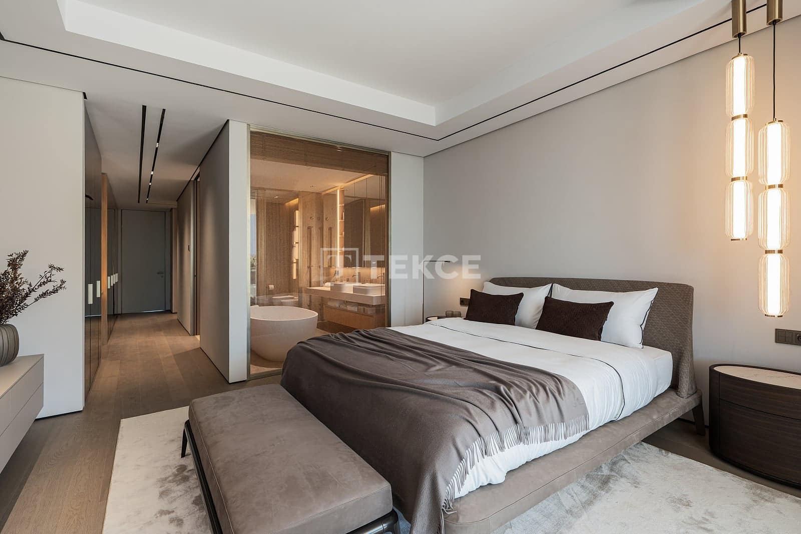 4 makuuhuone Asunto myytävänä paikassa Estepona mukana uima-altaan - 4 150 000 € (Ref: 9997949)